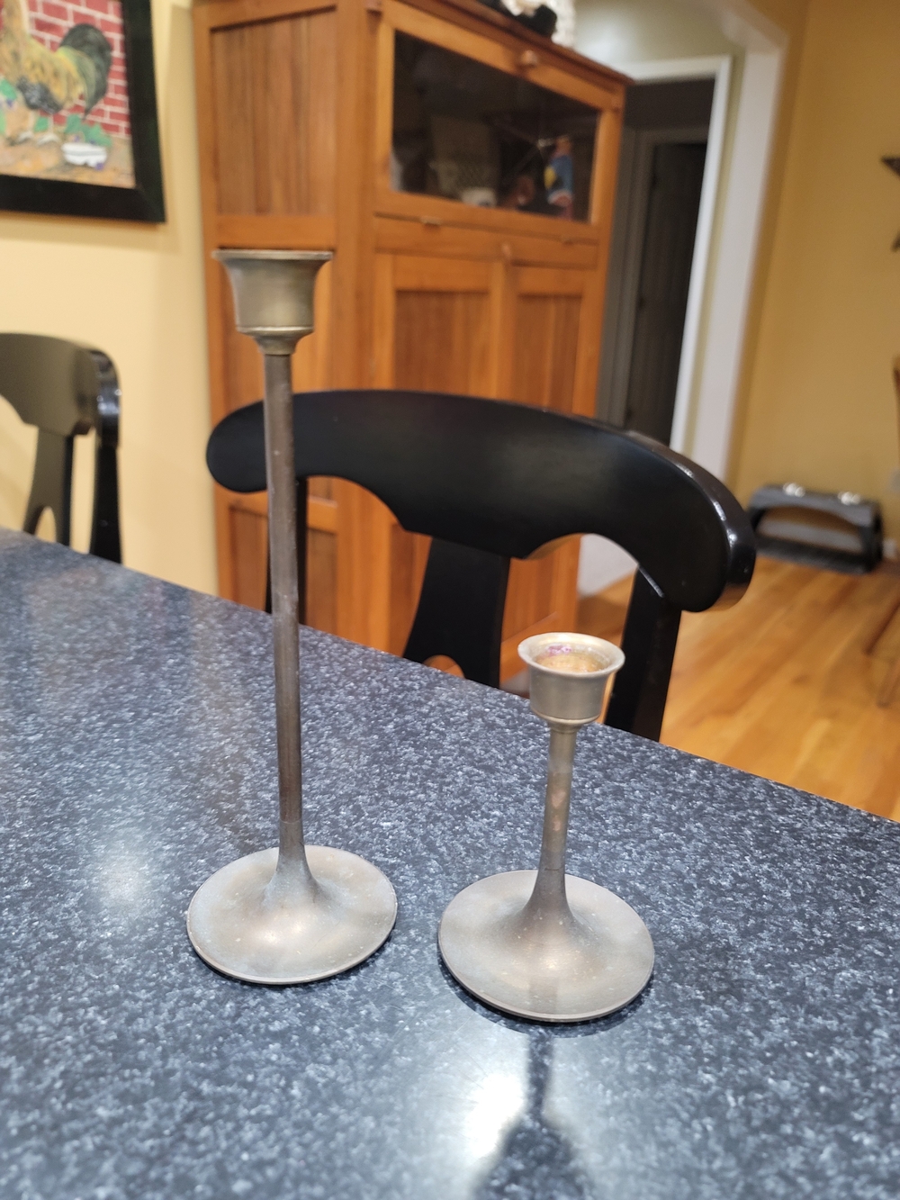 Antique-Style Metal Candle Holders Set in Aged Silver